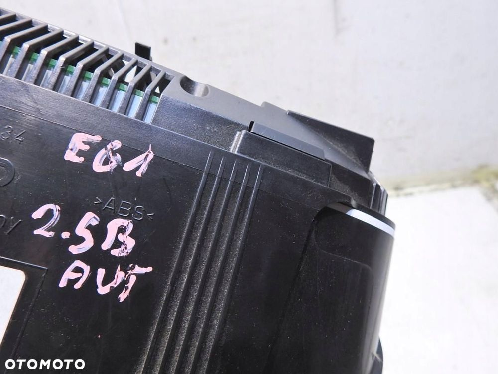 LICZNIK AUTOMAT BMW E61 2.5 6983149 - 2