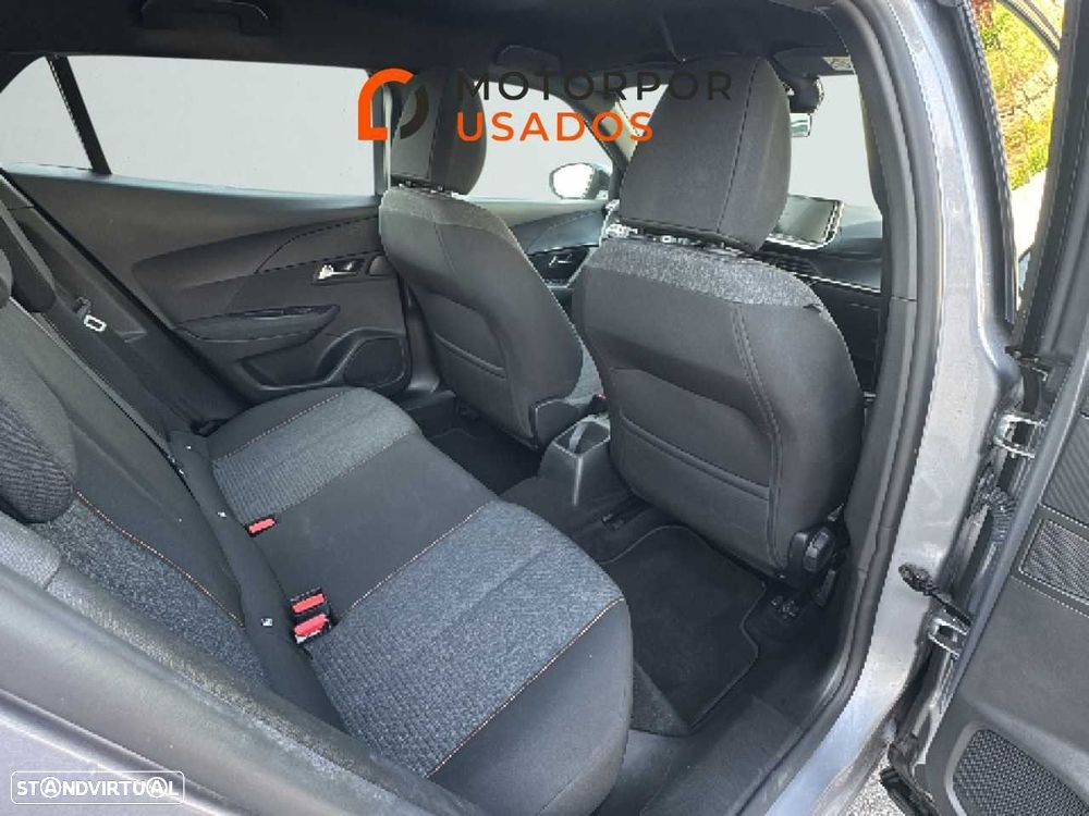 Peugeot 2008 1.2 Style - 12