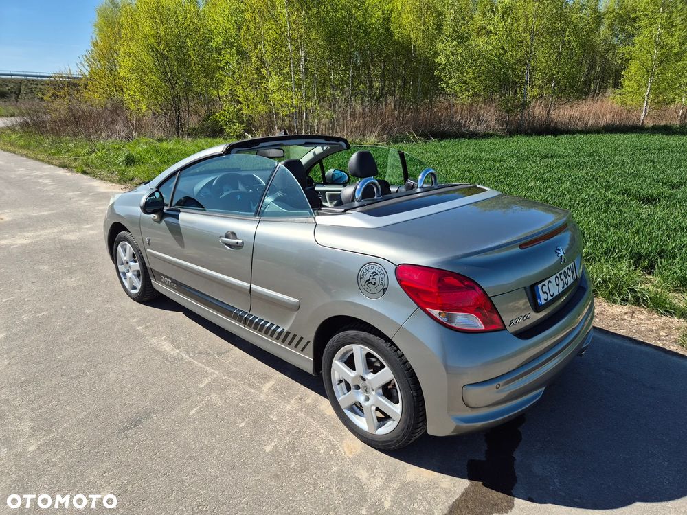 Peugeot 207 CC - 8