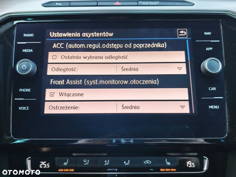 Volkswagen Passat Variant - 32