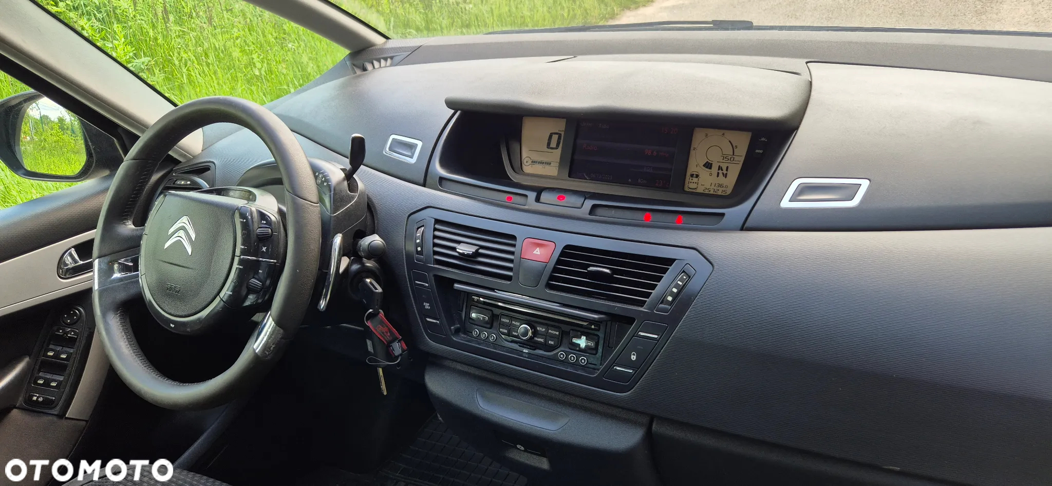 Citroën C4 Picasso 1.6 HDi Equilibre Navi Pack MCP - 8