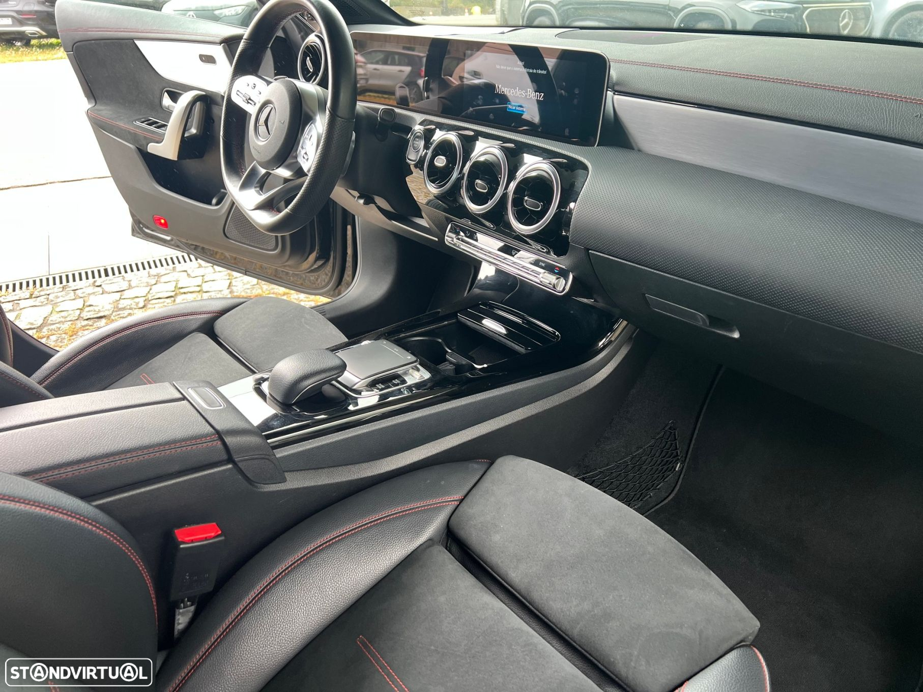 Mercedes-Benz CLA 180 d 7G-DCT AMG Line - 18