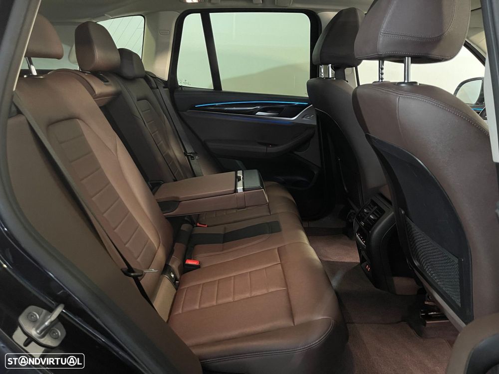 BMW iX3 Inspiring - 17