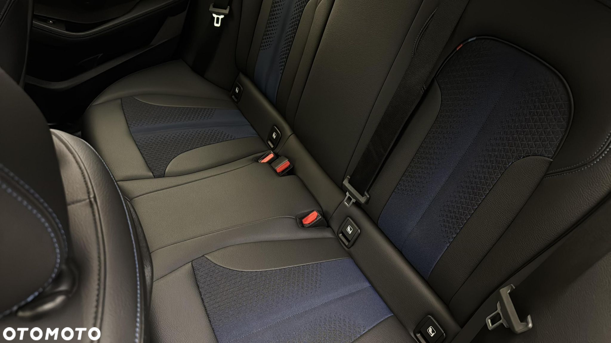 BMW Seria 1 118i - 14