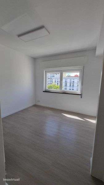 T1 kitchenett Totalmente Remodedado Miratejo - Grande imagem: 5/12