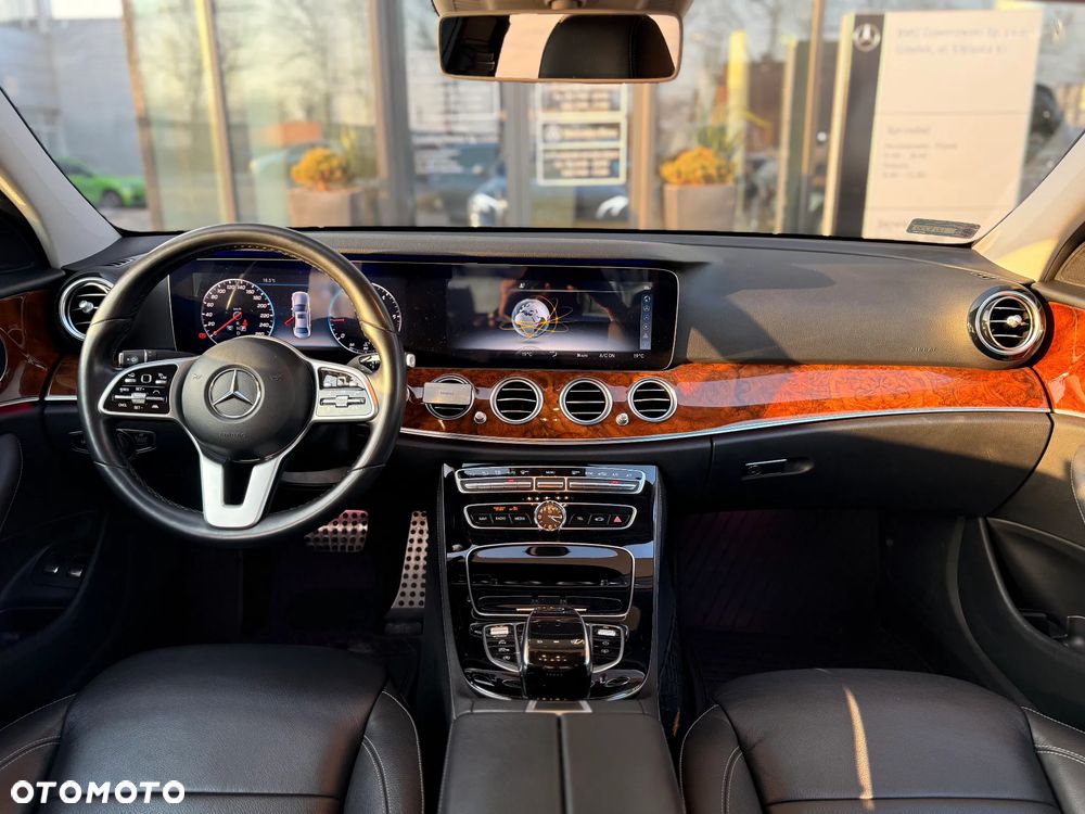 Mercedes-Benz Klasa E 220 d 4-Matic 9G-TRONIC - 5