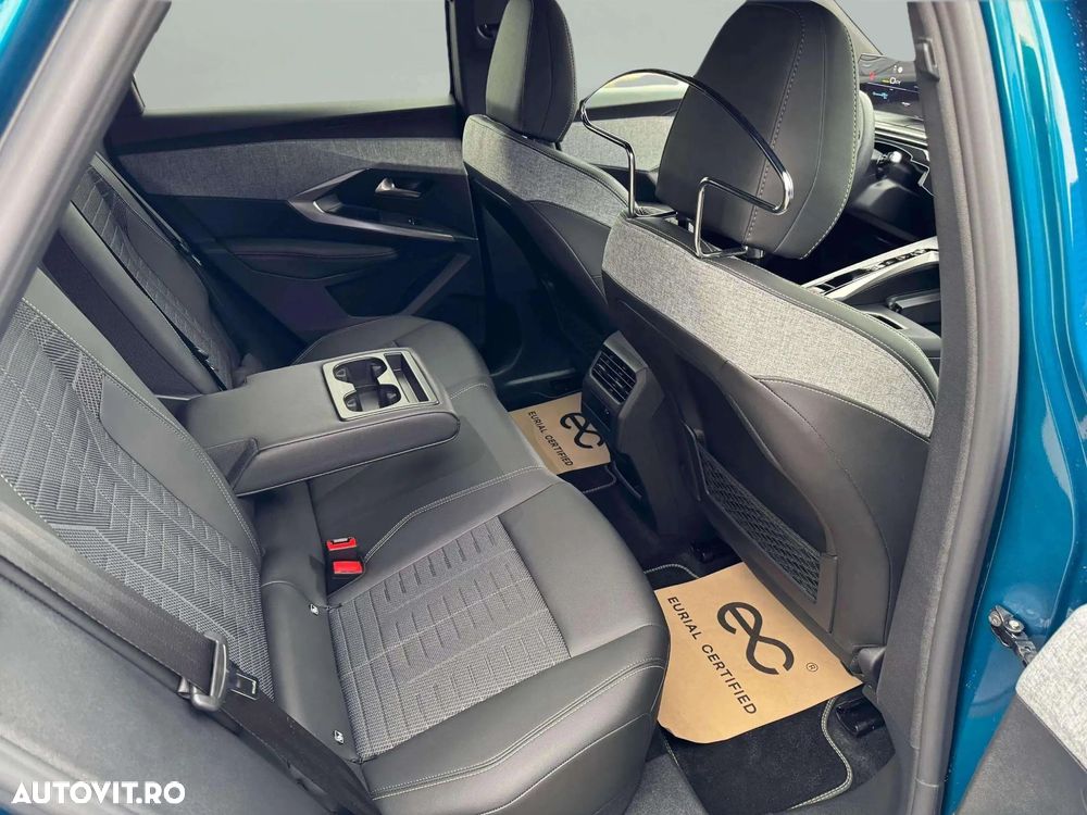 Peugeot 3008 e-3008 73 kWh GT - 13