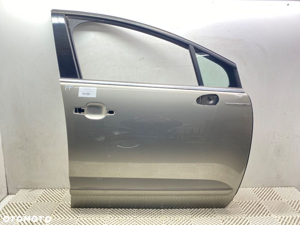 DRZWI PRAWY PRZÓD  PEUGEOT 5008 (0U_, 0E_) 2009 - 2017 1.6 16V 115 kW [156 KM] benzyna 2009 - 2017 - 1