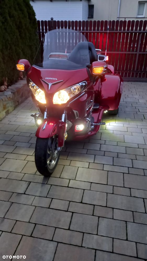 Honda GL - 12