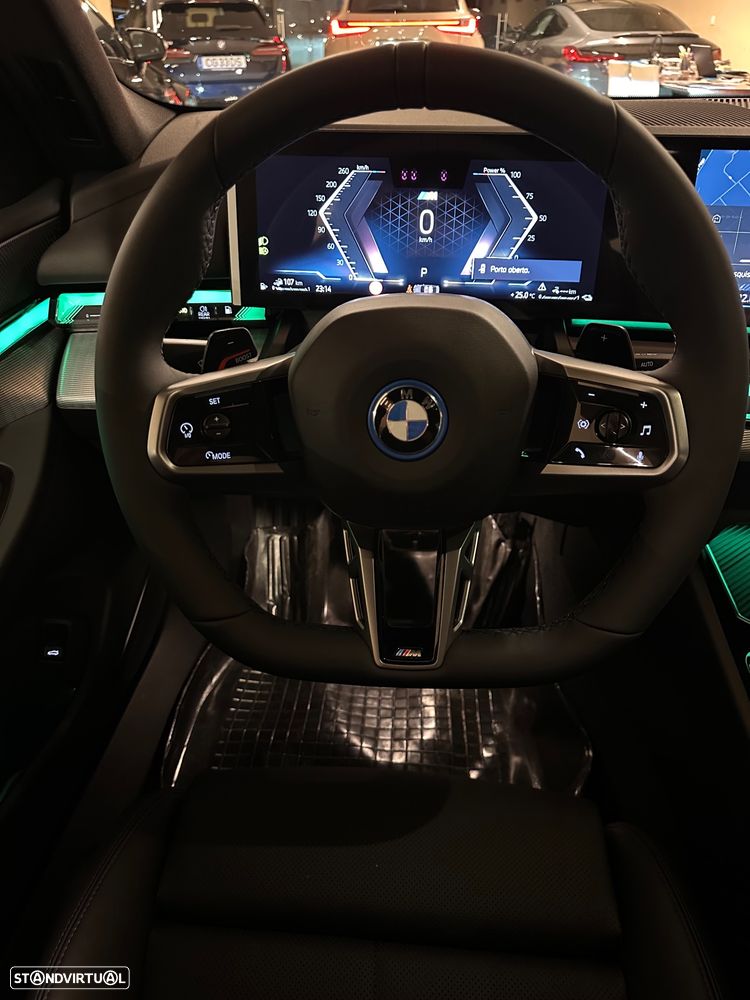 BMW 530 e Pack Desportivo M - 13