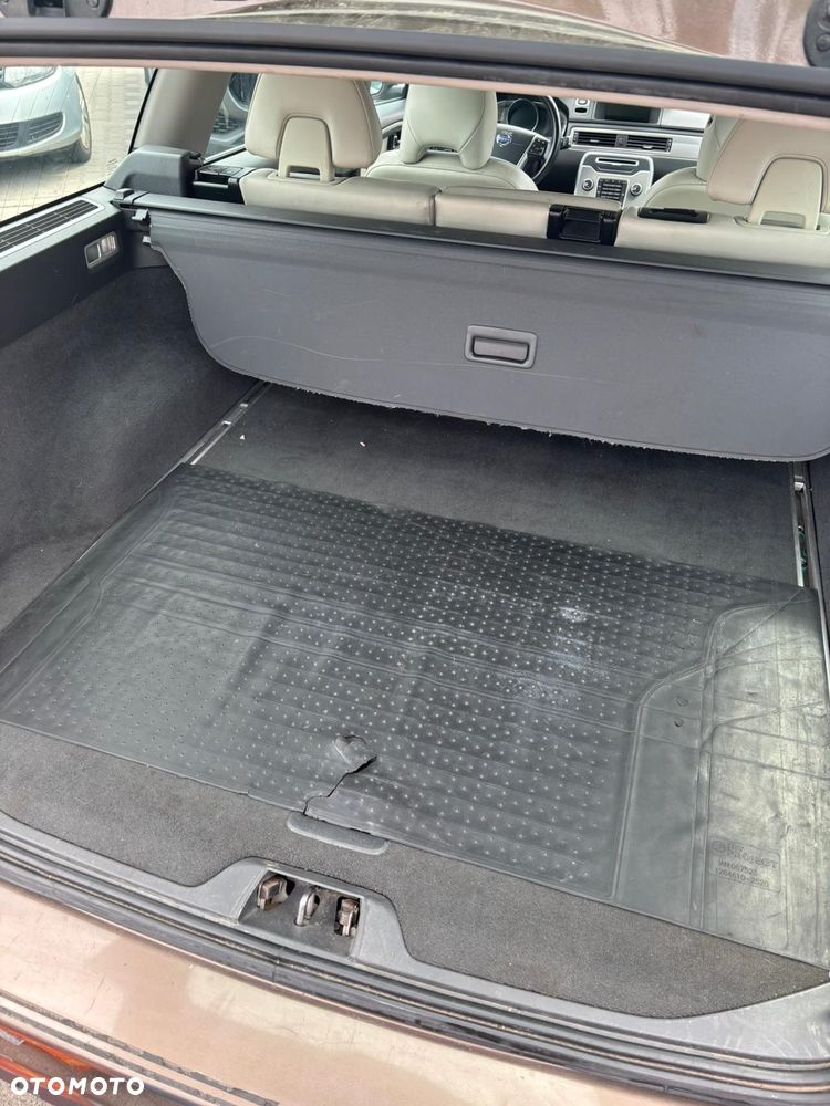 Volvo V70 - 25