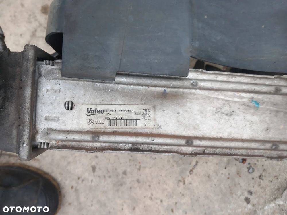 Chłodnica interkulera VW Pateon 3.0 V6 - 2