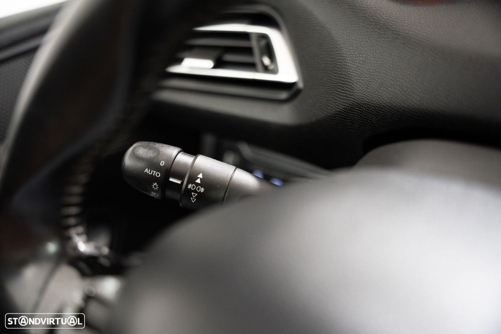 Peugeot 308 SW 1.6 BlueHDi Allure - 14