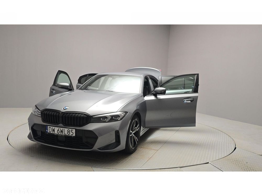 BMW Seria 3 320d xDrive mHEV M Sport - 15