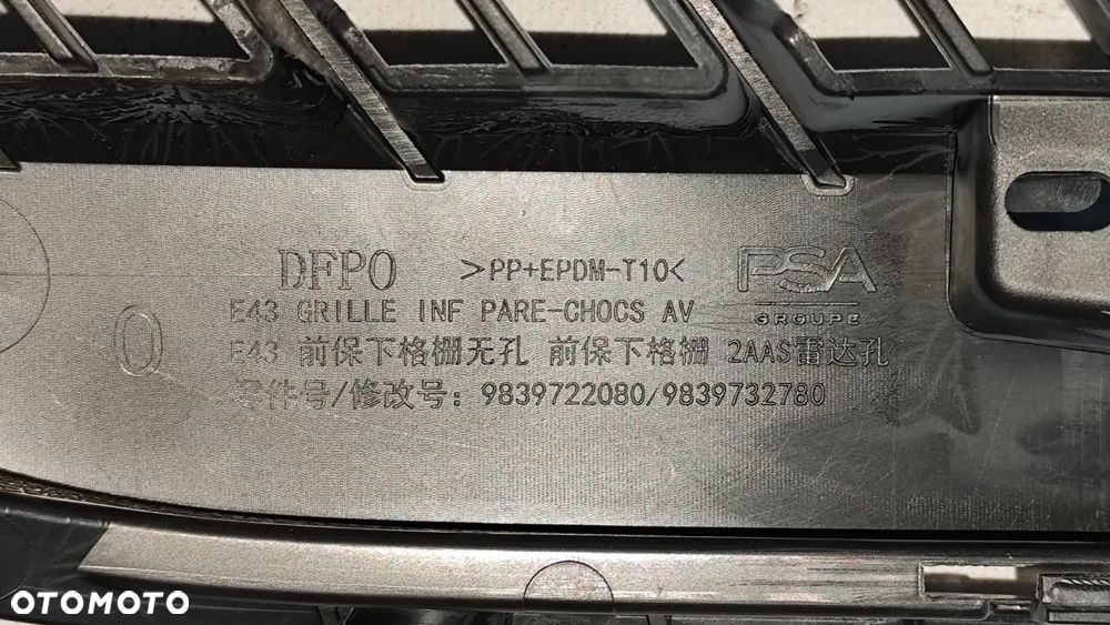 CITROEN C5 X 2021- NOWA KRATKA ZDERZAKA PRZEDNIEGO 9839722080 / 9839732780 - 10