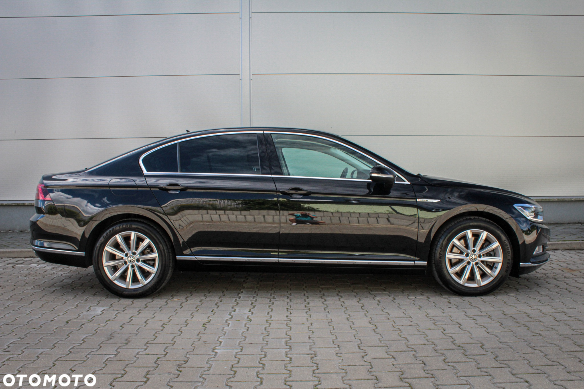 Volkswagen Passat 2.0 TDI Bi-Turbo BMT 4Mot Highline DSG - 3