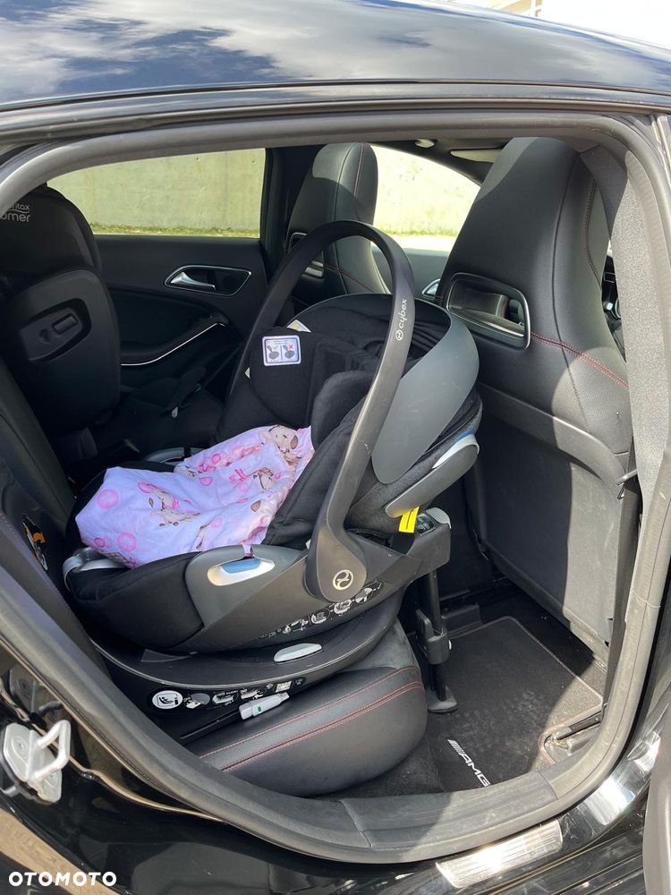 Mercedes-Benz CLA 200 7G-DCT AMG Line - 13