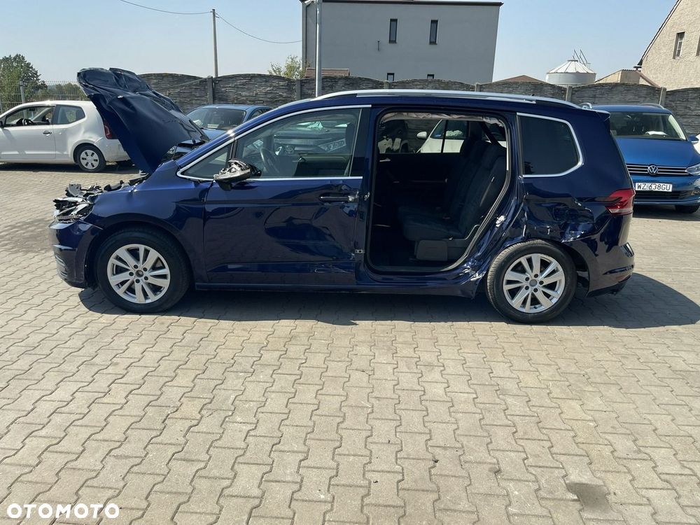 Volkswagen Touran 1.5 TSI EVO Trendline DSG - 3