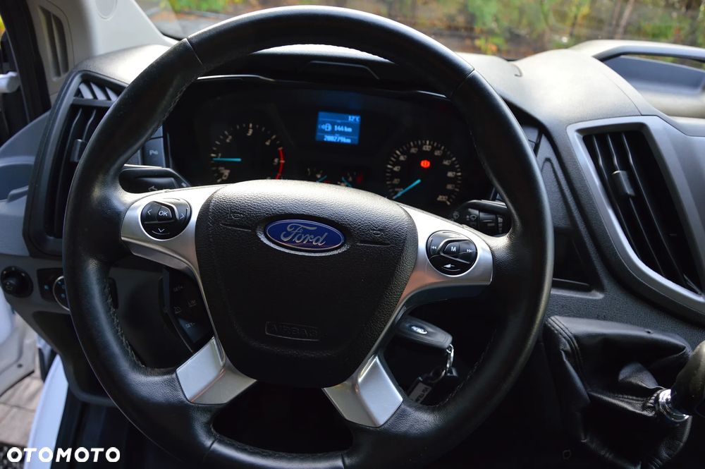 Ford Transit - 24