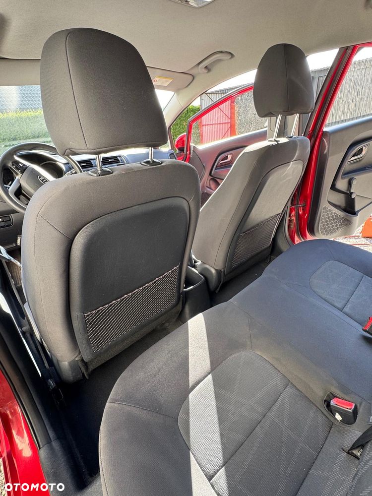 Kia Rio 1.2 M - 12
