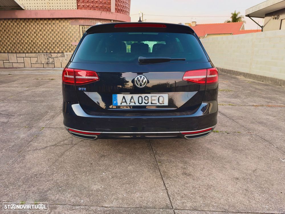 VW Passat Variant - 4
