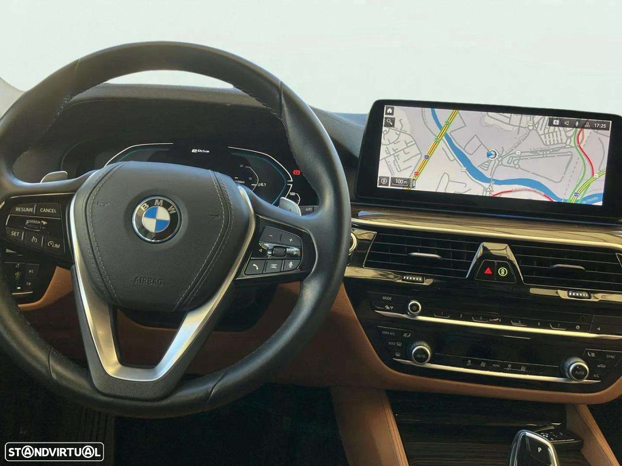 BMW 530 e Line Luxury - 11