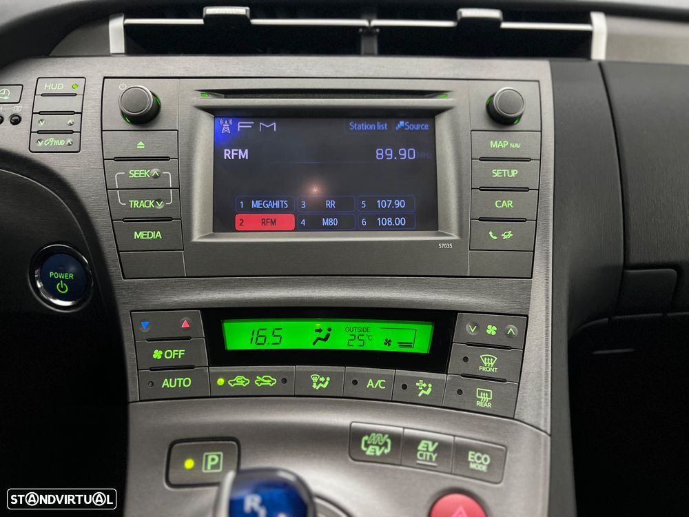 Toyota Prius 1.8 Premium - 18
