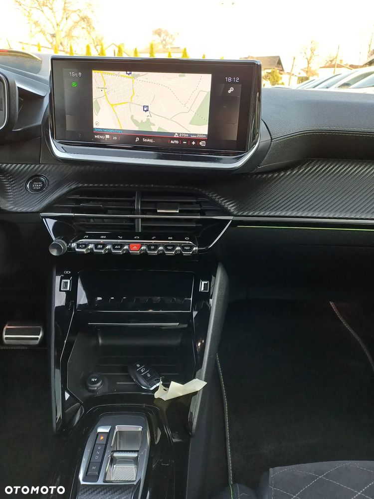 Peugeot 208 PureTech 100 EAT8 GT - 26