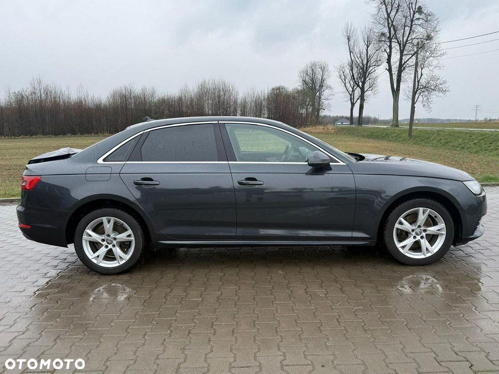 Audi A4 Limousine - 5