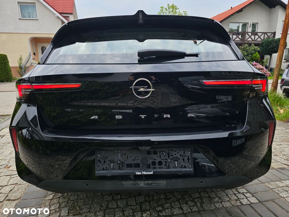 Opel Astra 1.2 T Edition S&S - 3