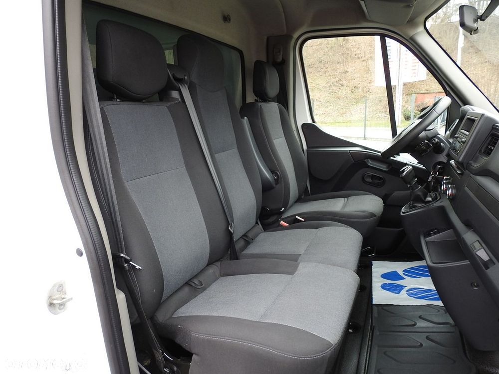 Renault MASTER  PLANDEKA 10 PALET WEBASTO TEMPOMAT LEDY PNEUMATYKA KLIMATYZACJA  165KM - 37