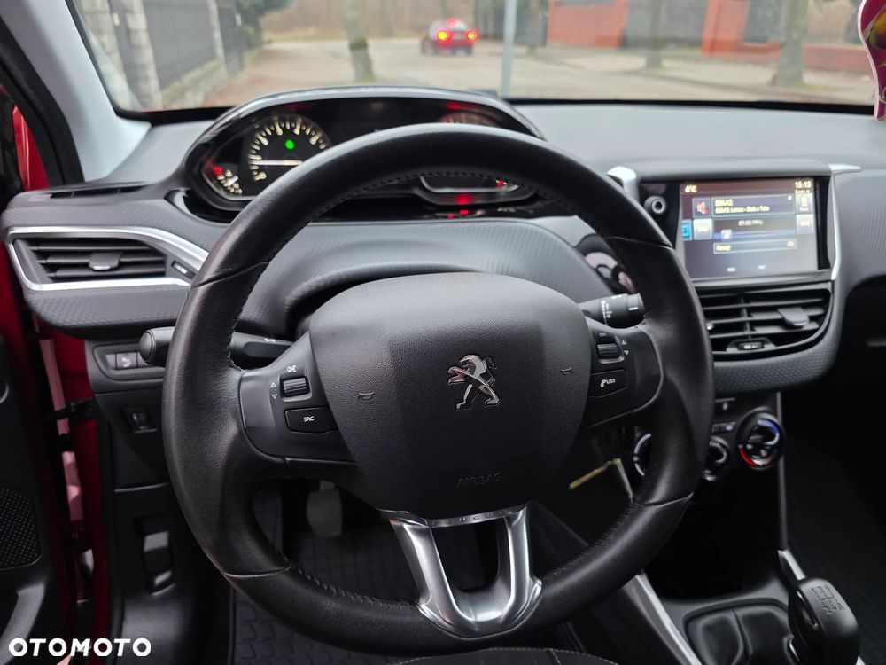 Peugeot 2008 PureTech 110 Style - 24