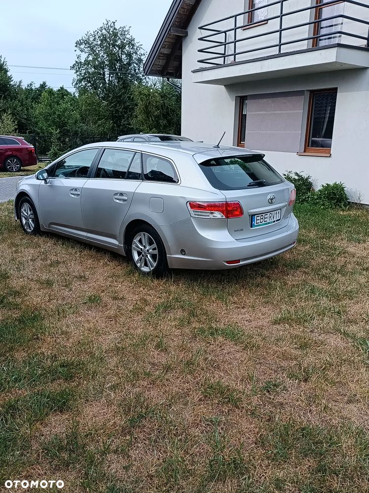 Toyota Avensis 1.8 Multidrive S Sol - 3