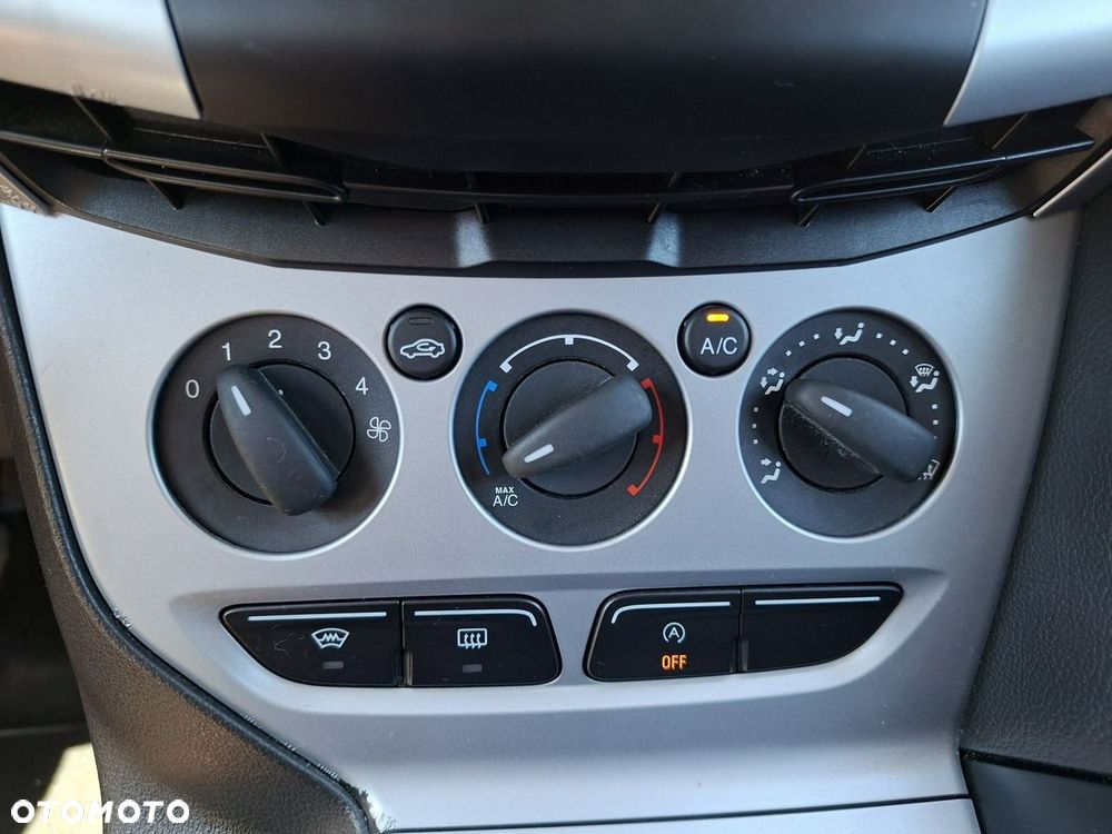 Ford Focus - 21