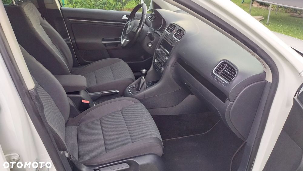 Volkswagen Golf - 12