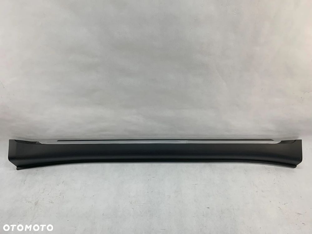 SsangYong Rexton 1 I 12r Prog nakladka lewy lewa 2012 - 1