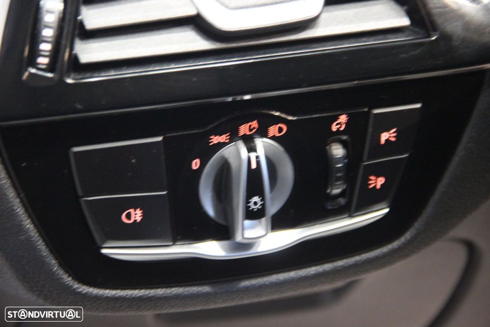 BMW 520 d Line Luxury Auto - 18