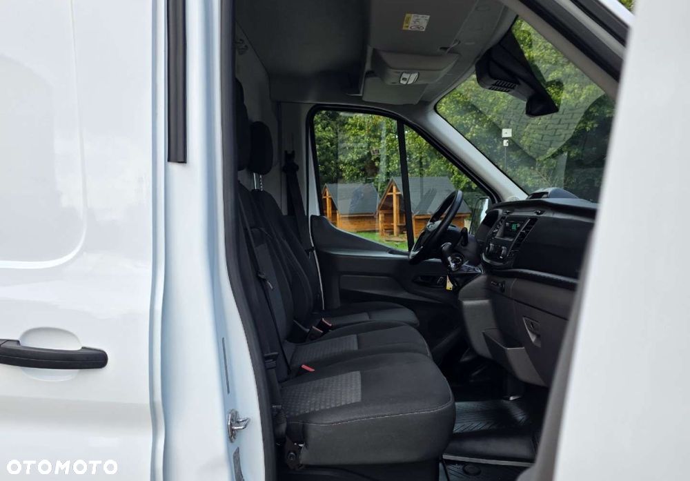 Ford Transit - 23