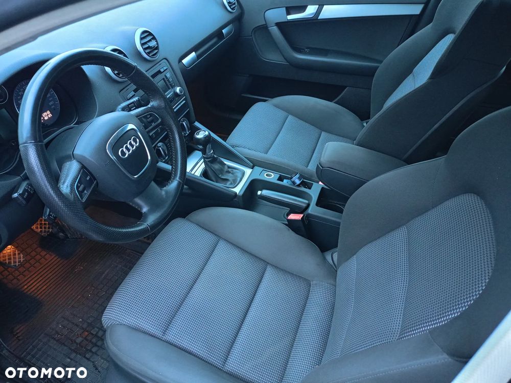 Audi A3 Sportback 2.0 TDI Attraction - 11