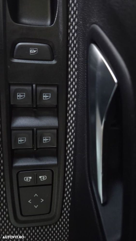 Dacia Sandero Stepway TCe 90 MT6 Comfort - 23