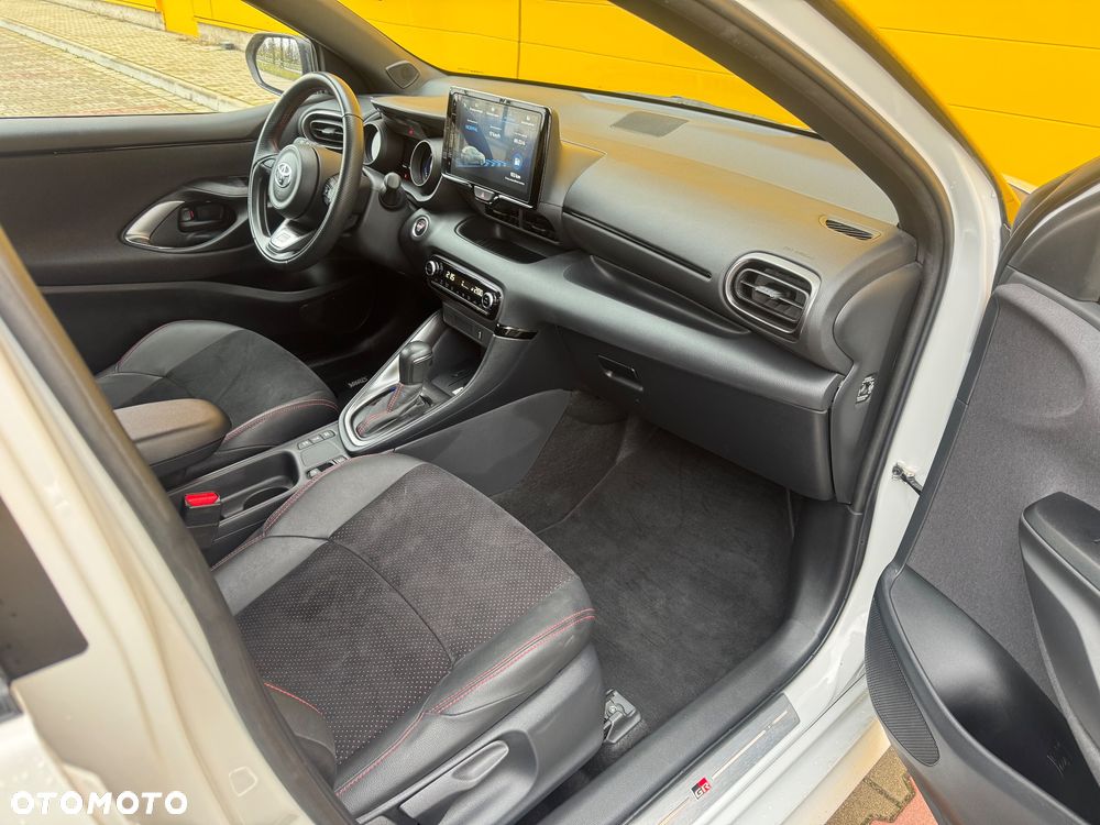 Toyota Yaris 130 1.5 VVT-i GR SPORT - 13