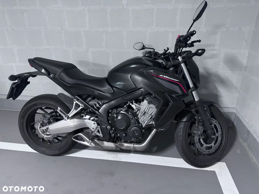 Honda CB - 3