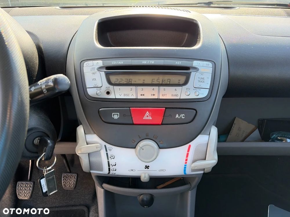 Toyota Aygo - 10