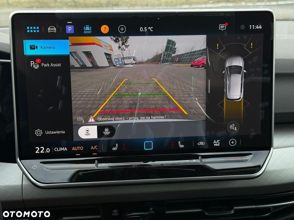 Volkswagen Golf - 22