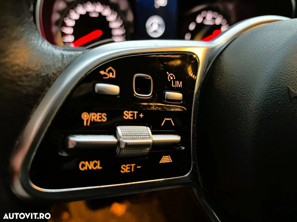 Mercedes-Benz C - 17