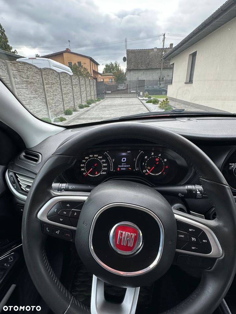 Fiat Tipo - 12
