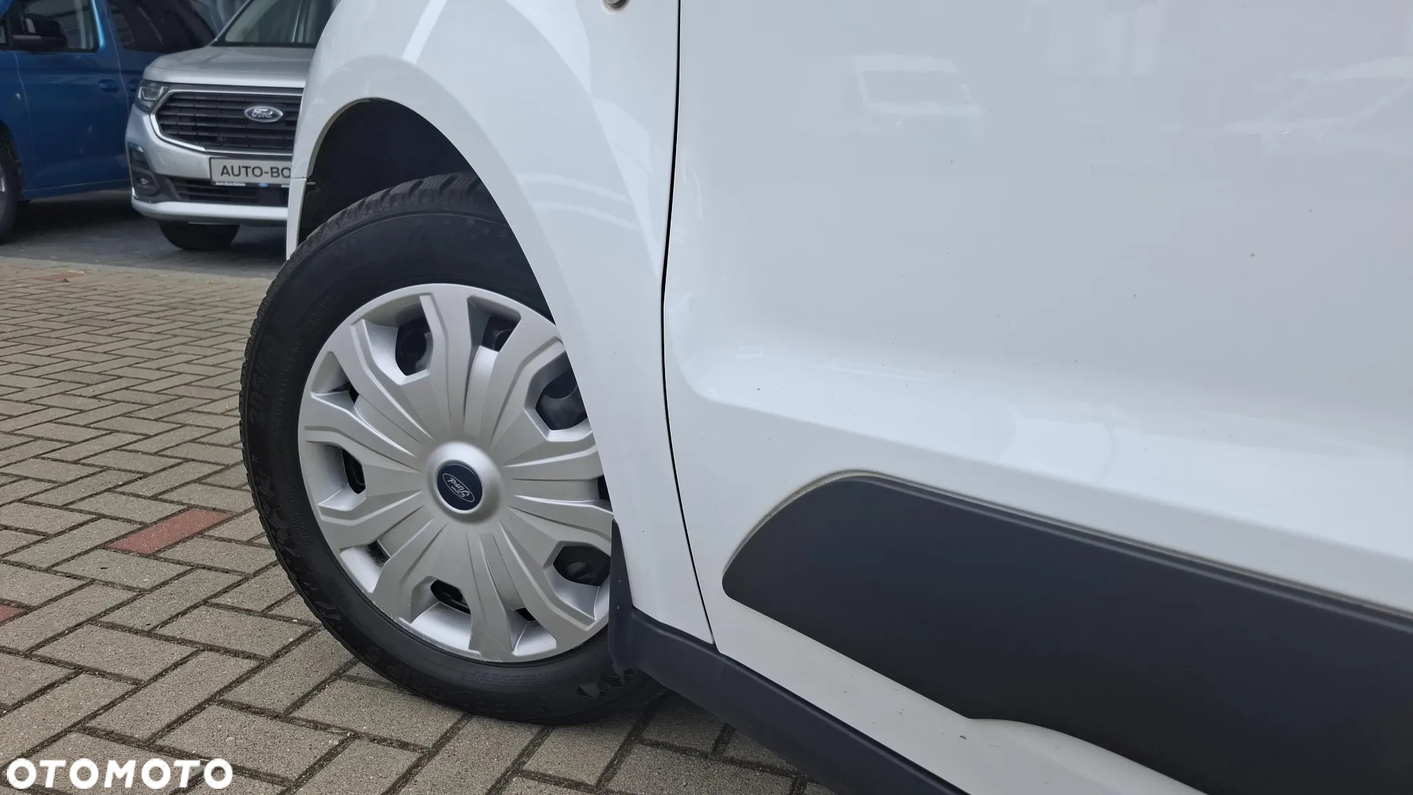 Ford CONNECT - 13