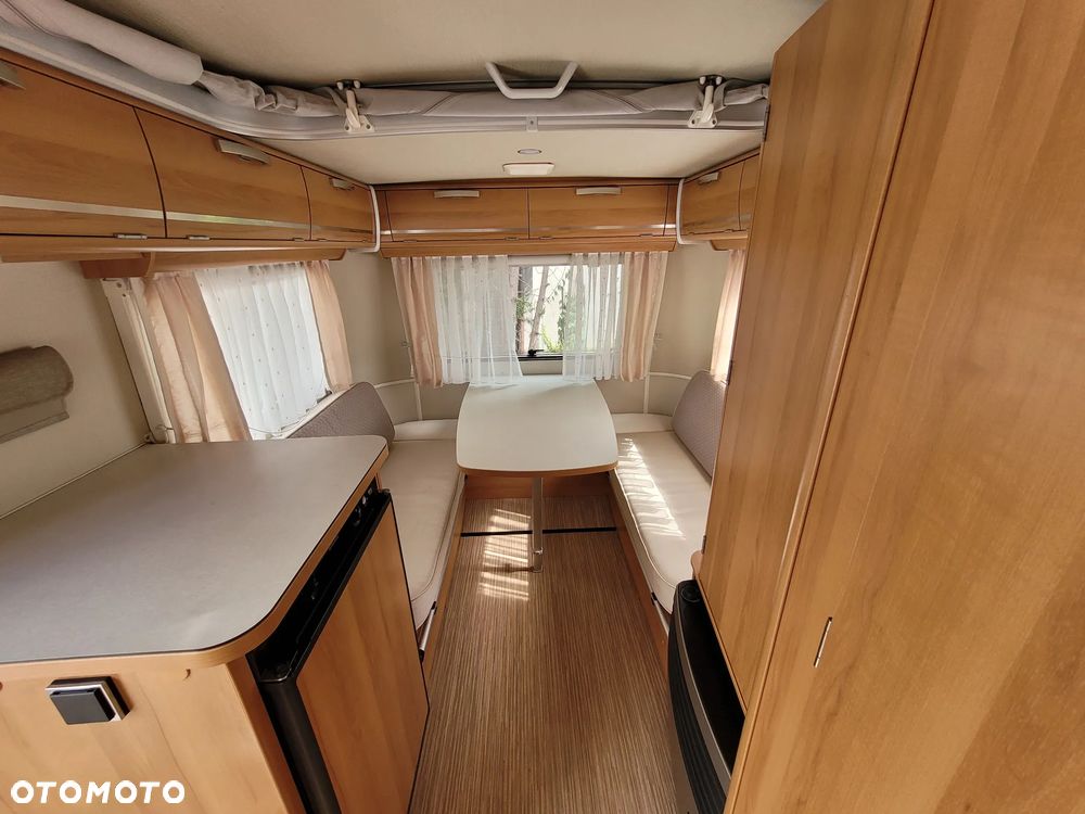 Weinsberg CARATWO 390, DMC 1200, 2022r. przedsionek - 2