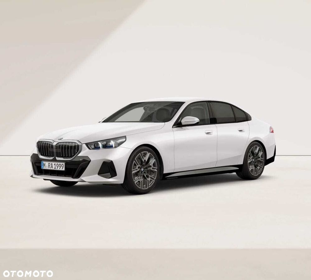 BMW Seria 5 520d xDrive mHEV M Sport - 2
