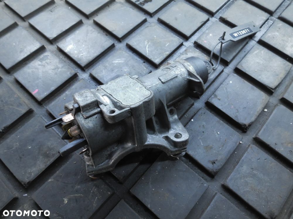 STACYJKA KLUCZYK SKODA FABIA 4B0905851C POSIADAM 3 SZTUKI - 6